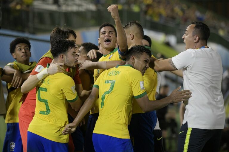 Brasil x México ao vivo: Como assistir a final da Copa Sub-17 na TV e online