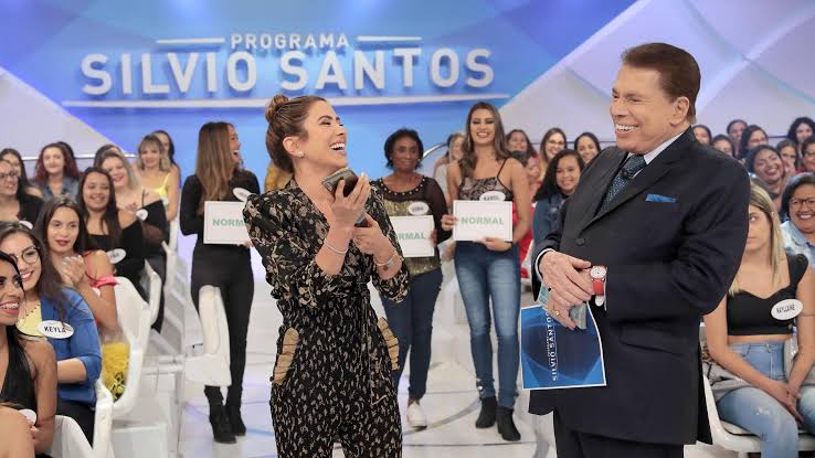 Programa Silvio Santos 17/11/2019 – Jogo das 3 Pistas, Câmeras Escondidas e mais