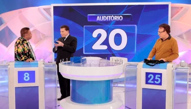 Programa Silvio Santos 16/02/2020 – Jogo das 3 Pistas, Câmeras Escondidas e mais