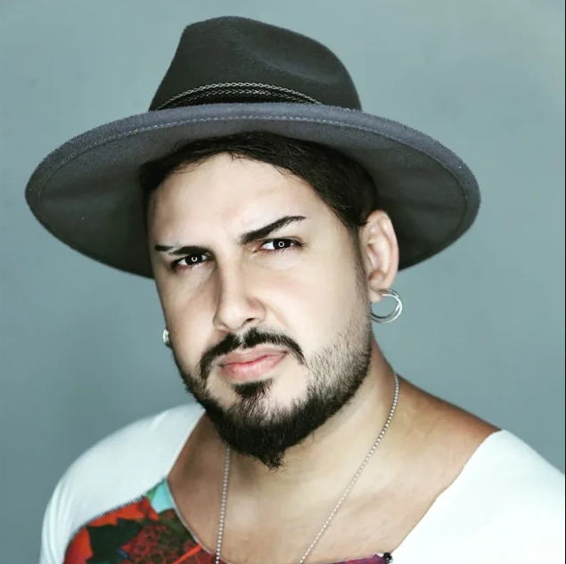 Cantor sertanejo sofre acidente de moto e morre em Cuiabá