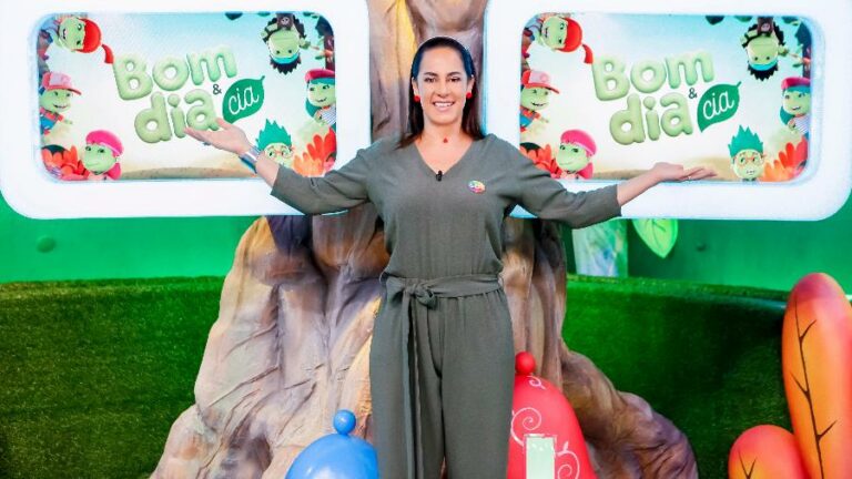 Estrutura de iluminação desaba e Silvia Abravanel fica impedida de apresentar o “Bom dia e Cia”