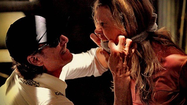 Quem matou Max em “Avenida Brasil”? Relembre quem é o assassino
