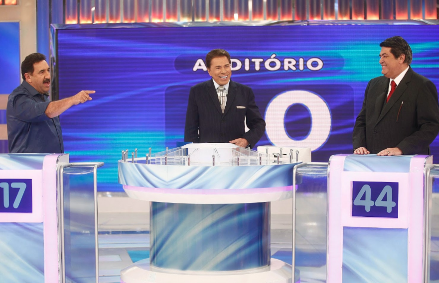 Programa Silvio Santos 24/05/2020 – Jogo das 3 Pistas, Câmeras Escondidas e mais