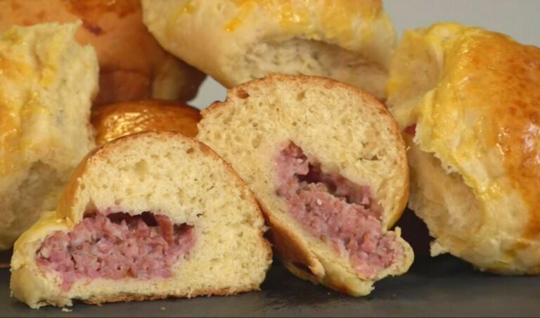 Receita de Pão de mandioca recheado com linguiça do Melhor da Tarde, dia 06/05/2020