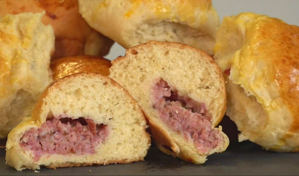 Receita de Pão de mandioca recheado com linguiça do Melhor da Tarde, dia 06/05/2020