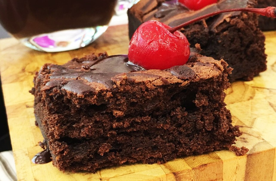 Receita de Brownie de Chocolate Furadinho da Ana Maria Braga no Encontro 19/05/2020
