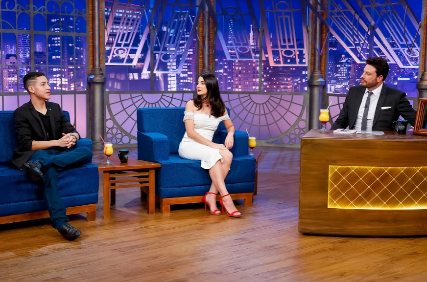The Noite 19/06/2020 – Sweet Carol e Adlipe