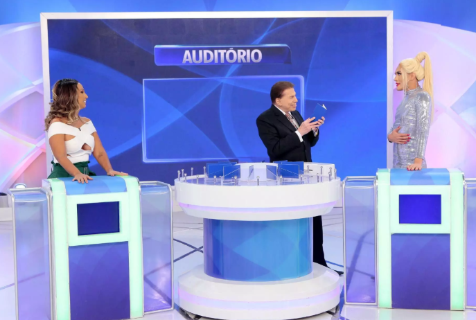 Programa Silvio Santos 19/07/2020 – Jogo das 3 Pistas, Câmeras Escondidas e mais