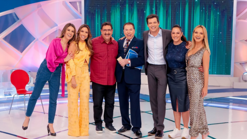 Programa Silvio Santos 16/08/2020 – Jogo das 3 Pistas, Câmeras Escondidas e mais