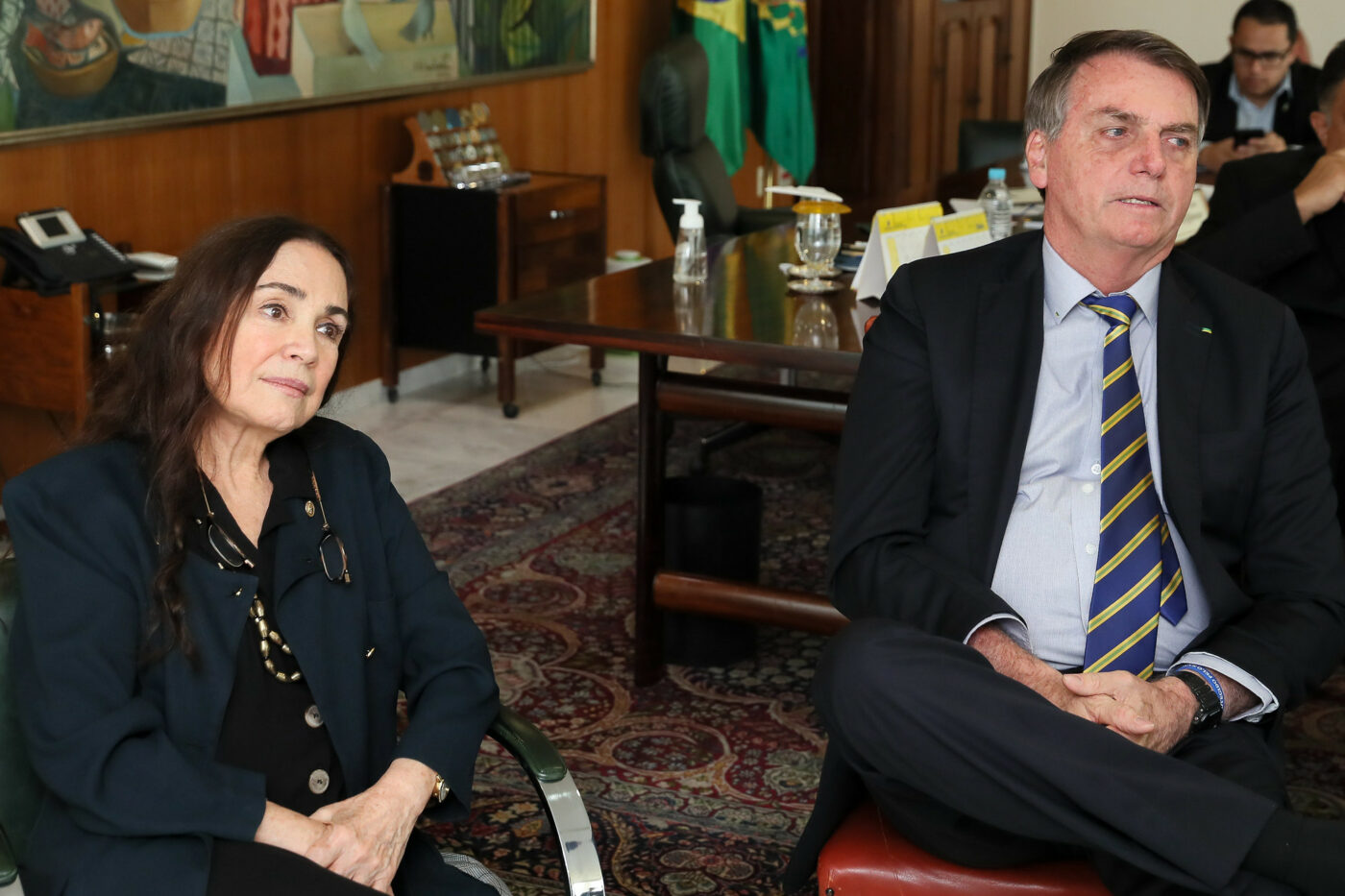 Regina Duarte quer voltar para a Globo, dizem amigos