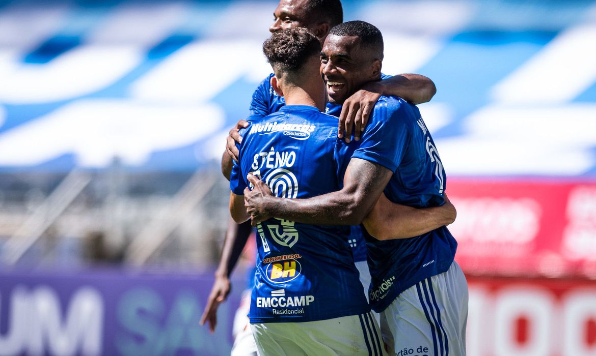 Náutico x Cruzeiro ao vivo: Como assistir na TV e online pela Série B