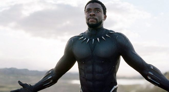 Chadwick Boseman, ator de Pantera Negra, morre aos 43 anos, vítima de câncer