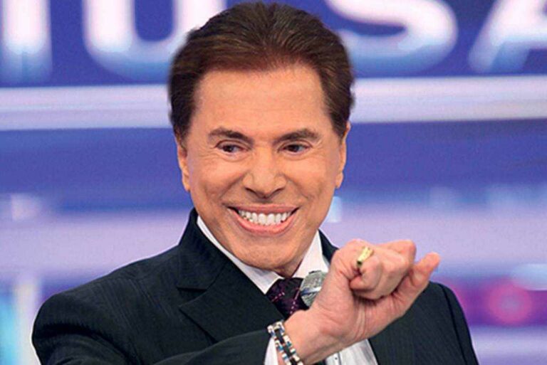Foto rara mostra Silvio Santos mais jovem e com roupa estilosa