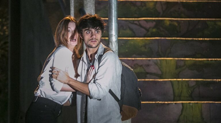 Totalmente Demais: Saiba se Eliza consegue escapar de atropelamento