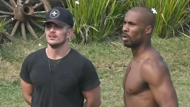 A Fazenda: JP e Rodrigo desabafam sobre comportamento dos peões em festas