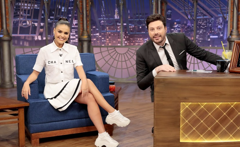 The Noite 21/09/2020 – Paloma Bernardi