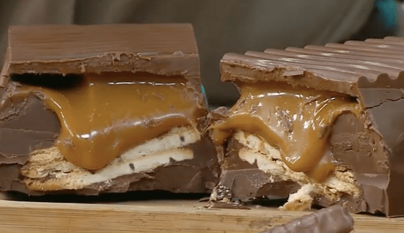 Torta Surpresa de Biscoito, Chocolate e Caramelo