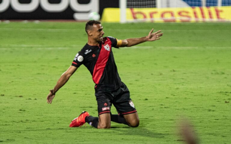 Atlético-GO x Grêmio ao vivo: Como assistir na TV e online pelo Brasileirão 2020
