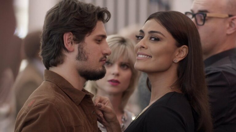 Totalmente Demais: Rafael entrega cabeça de Carol em armação contra Eliza