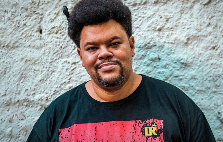 Babu Santana revela mudança de hábitos que o ajudaram a emagrecer