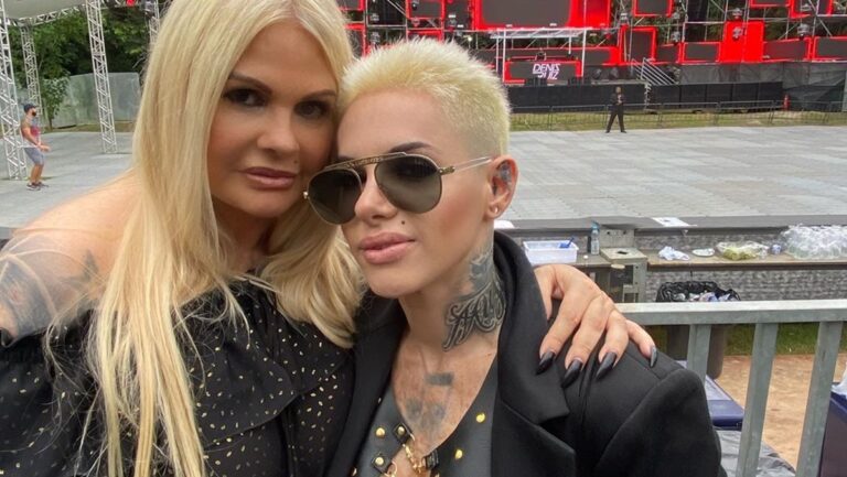 Monique Evans desabafa após separação com Cacá Werneck