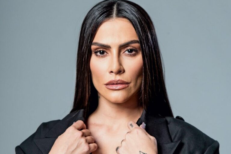 Cleo Pires revela crise existencial constantes e desabafa na internet