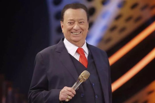 RedeTV! estuda proposta para tirar Raul Gil do SBT