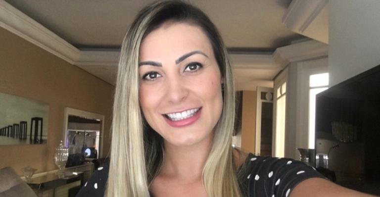 Andressa Urach detona crentes: “Jesus veio para quem é pecador”