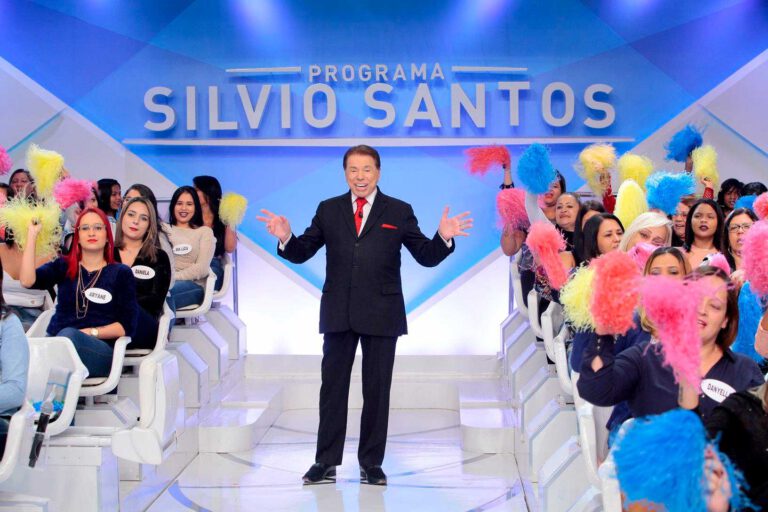 Criança se confunde e coloca Silvio Santos no lugar do Espírito Santo em oração; entenda