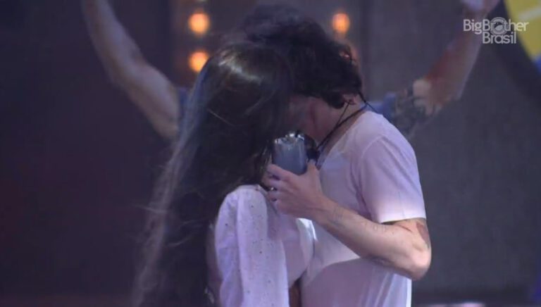 BBB21: Fiuk e Thaís protagonizam o primeiro beijo da temporada