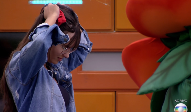 BBB21: Thaís atende Big Fone e se livra do Paredão; veja quem foi para a berlinda