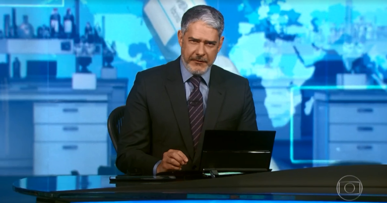 William Bonner denuncia informação falsa sobre sua vida e pede correção