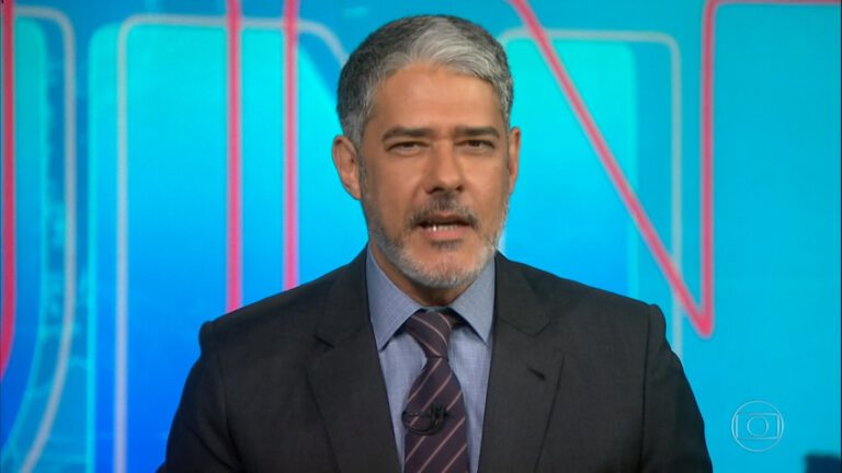 William Bonner surge com novo visual na Globo e causa na web
