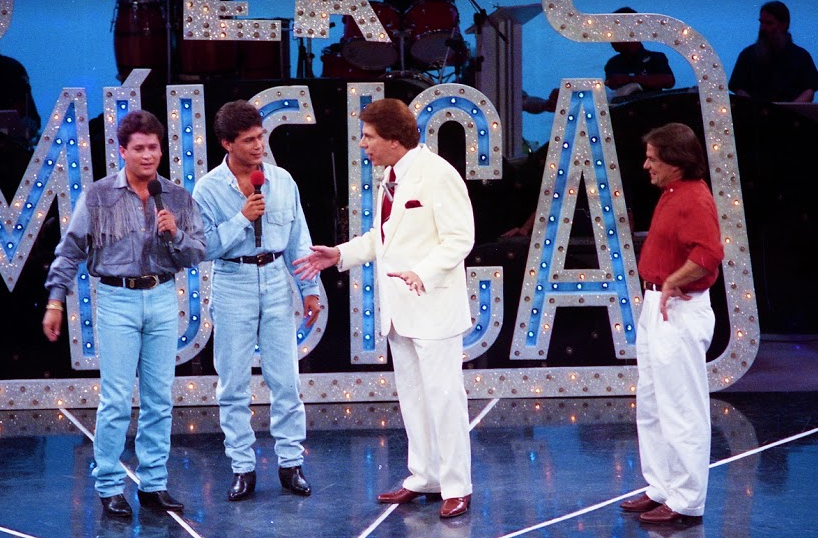 Programa Silvio Santos 27/06/2021 – Qual é a Música, Câmeras Escondidas e mais