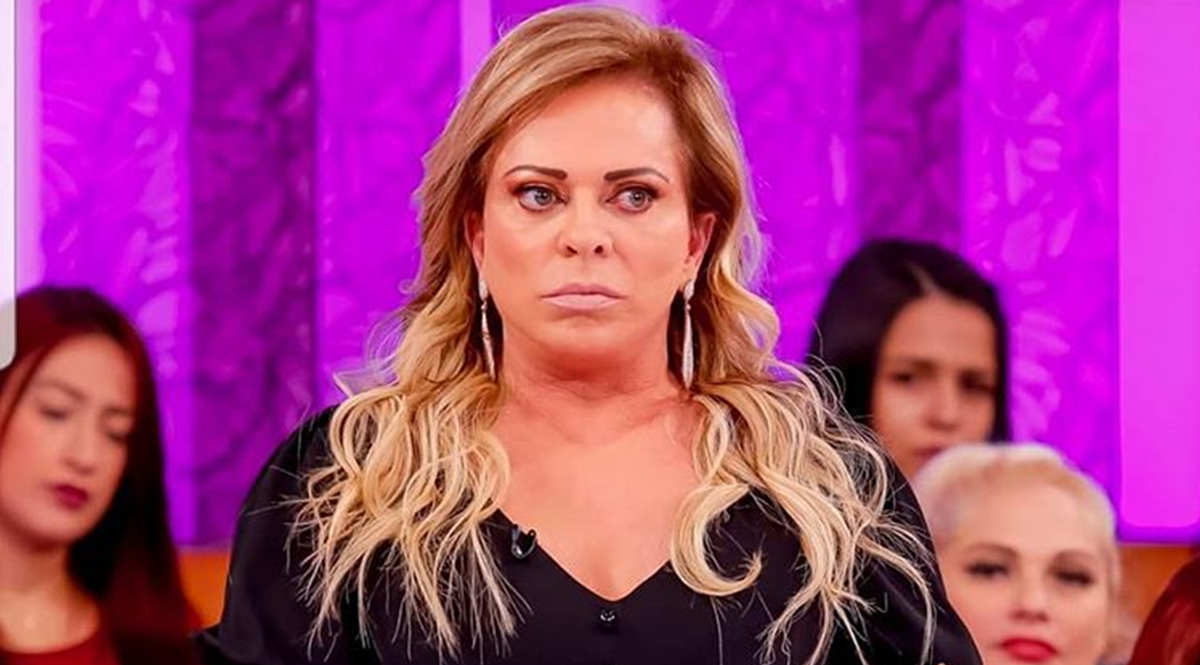 Christina Rocha faz harmonização facial e resultado é exposto por clínica