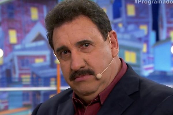 Ratinho pretende deixar estúdios do SBT em 2022