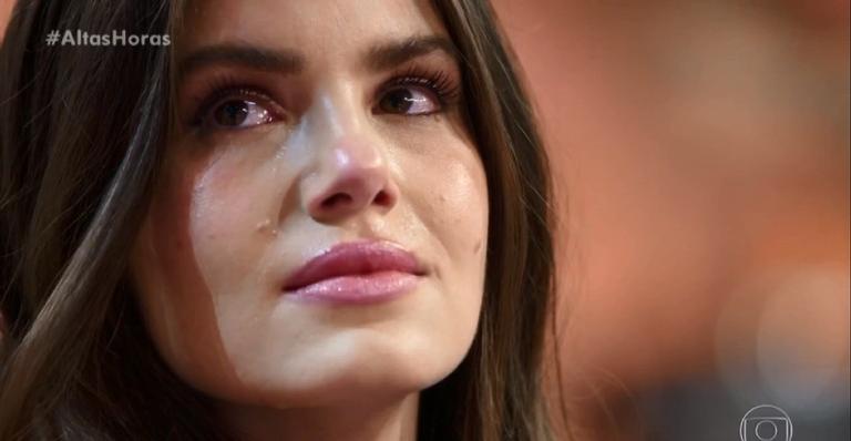 Camila Queiroz provoca nas redes sociais após saída da TV Globo: “saúde mental venceu”