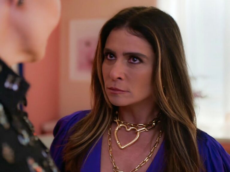 Quanto Mais Vida Melhor: Paula é surpreendida com proposta indecente de Carmem