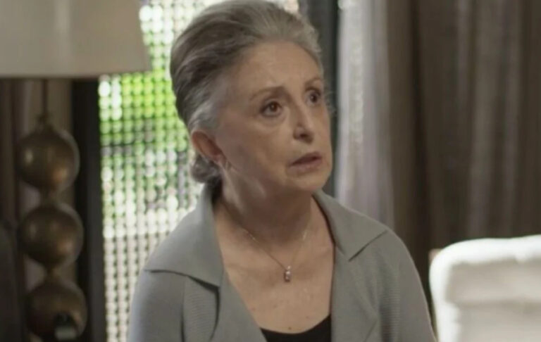 Quanto Mais Vida Melhor: Celina se dá mal ao ser apunhalada por aliada