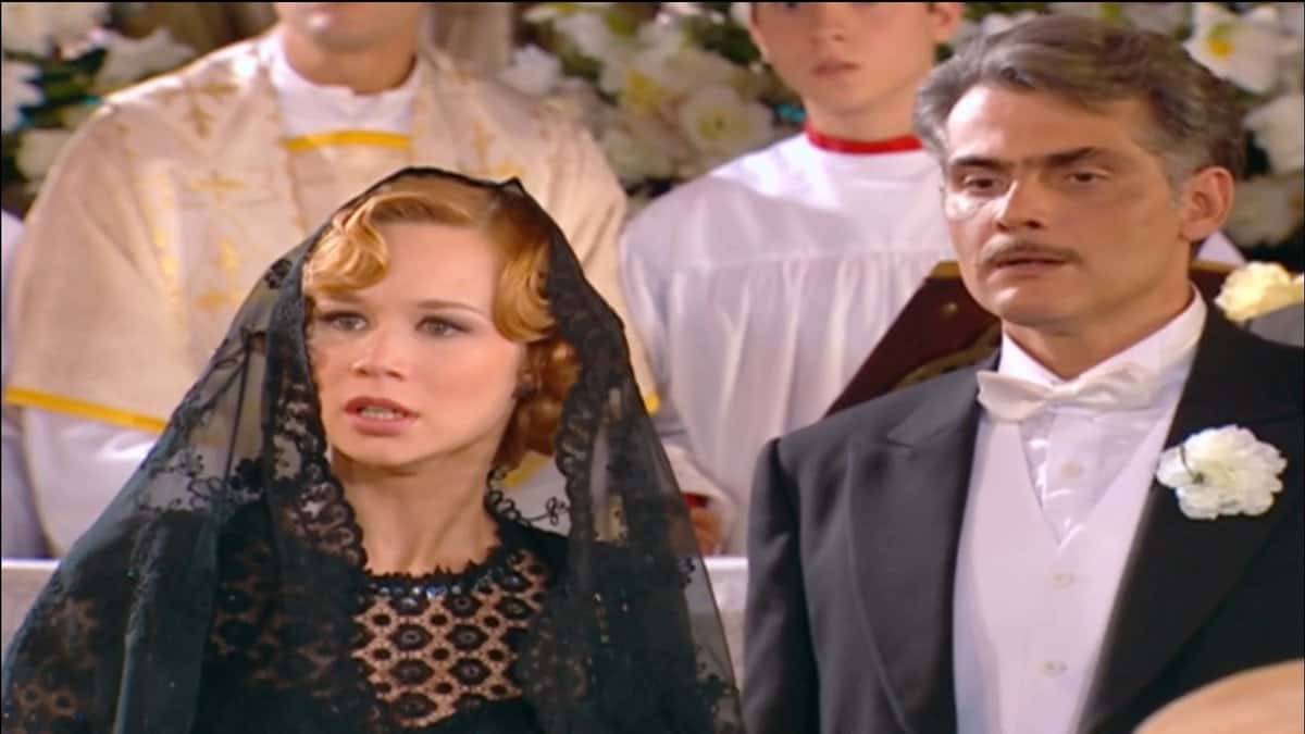 Ana Francisca no altar com Sebástian em Chocolate com Pimenta