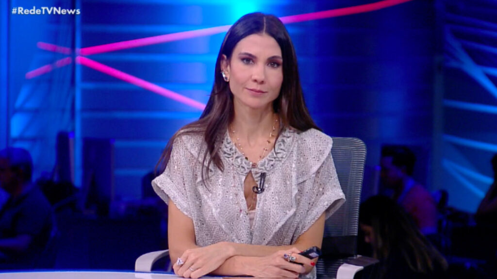 Amanda Klein é anunciada como nova âncora do RedeTV News