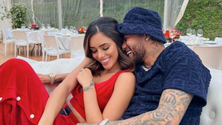 Neymar e Bruna Biancardi marcam data de chá revelação e contam detalhes