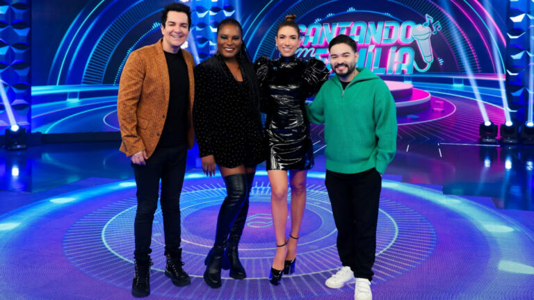 Programa Silvio Santos 21/05/2023 – Cantando em Família, Câmeras Escondidas e mais
