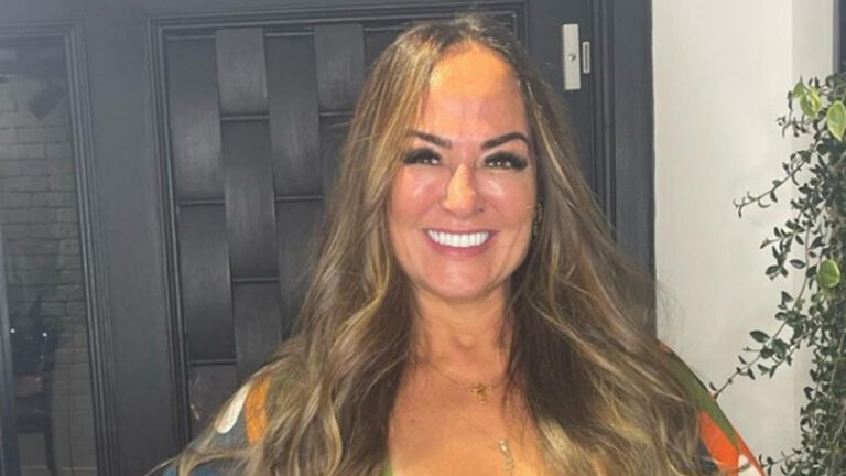 Mãe de Neymar faz fofoca antes da hora e revela sexo do bebê