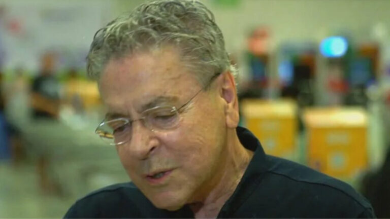 Morre carnavalesco responsável pela primeira cidade cenográfica da Globo