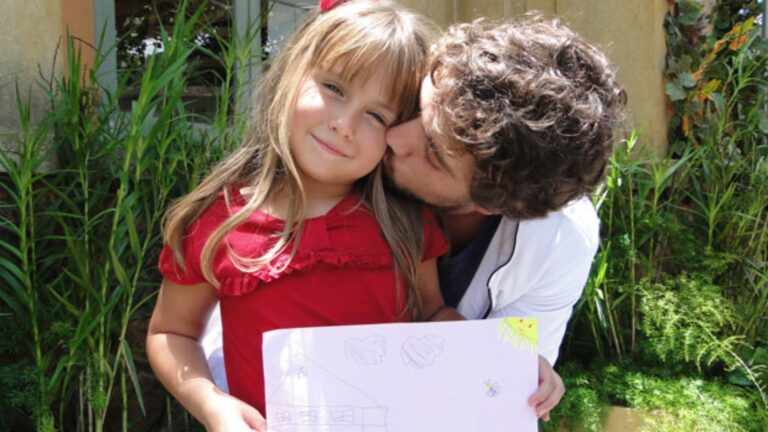 Atriz mirim se pronuncia sobre polêmica com Rafael Cardoso