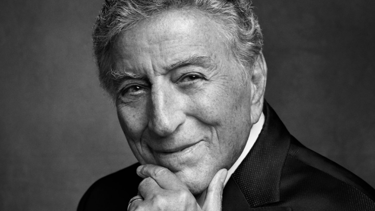Tony Bennett, lenda da música romântica americana, morre aos 96 anos
