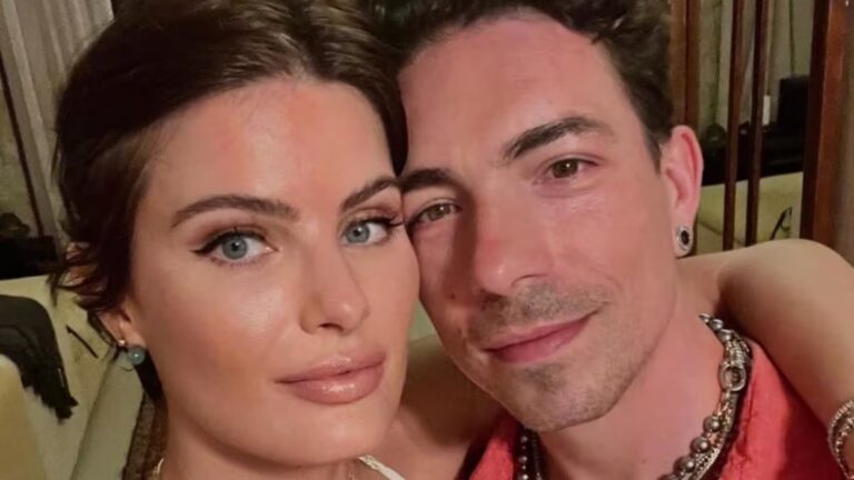 Fãs acusam Isabeli Fontana de menosprezar NX Zero