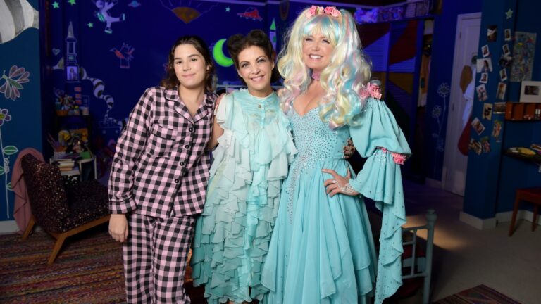 Xuxa retorna aos cinemas em novo filme baseado na obra de Thalita Rebouças