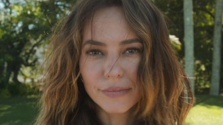 Após abandonar os filtros, Paolla Oliveira explica mudança em suas fotos e vídeos